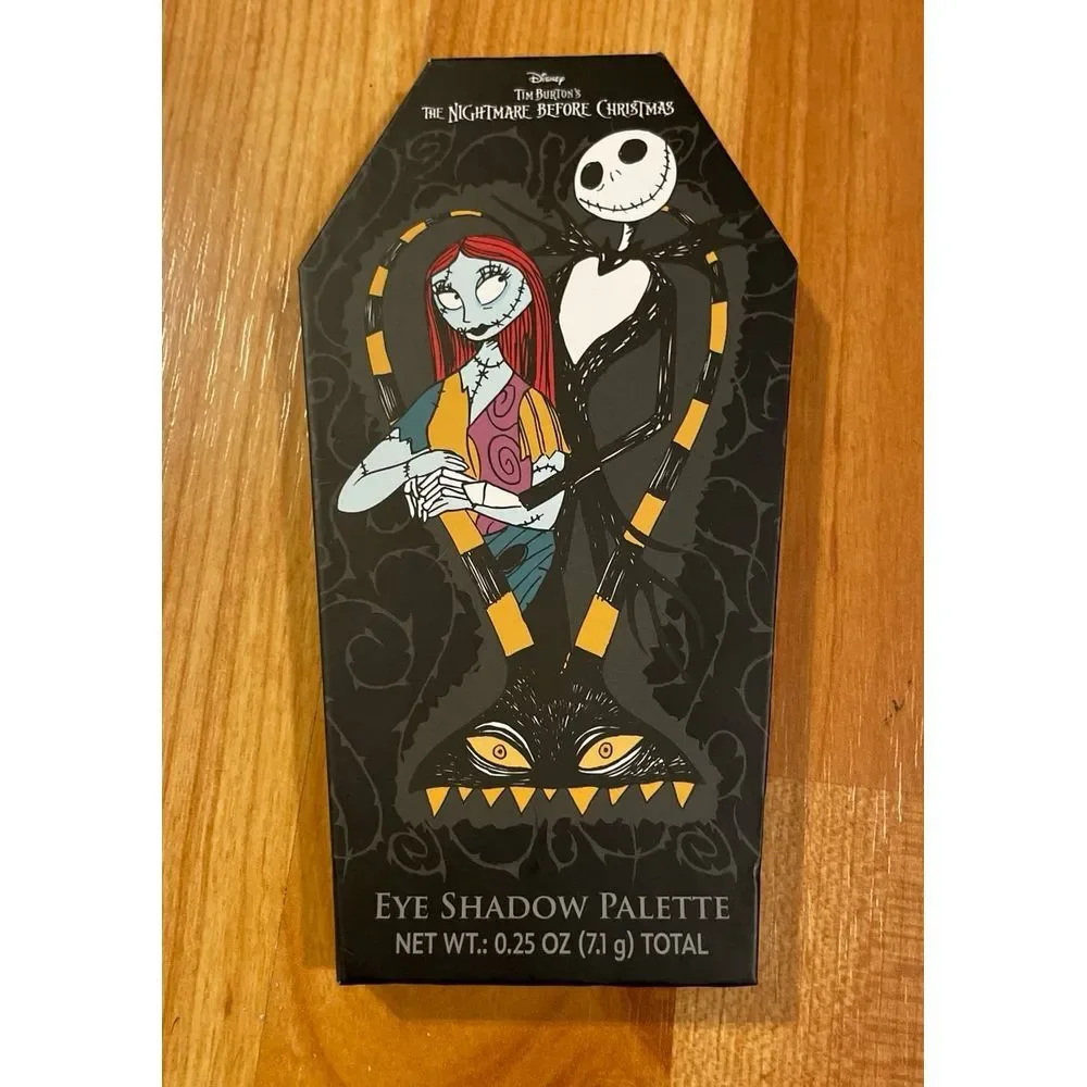 Disney the Nightmare Before Christmas 12 Shade Eye Shadow Pallet NWT